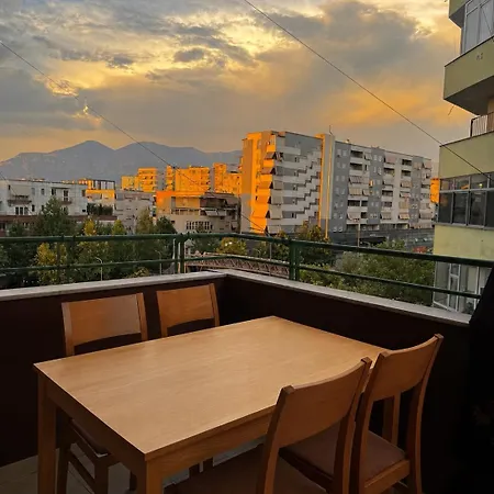 Cozy With View 公寓 *